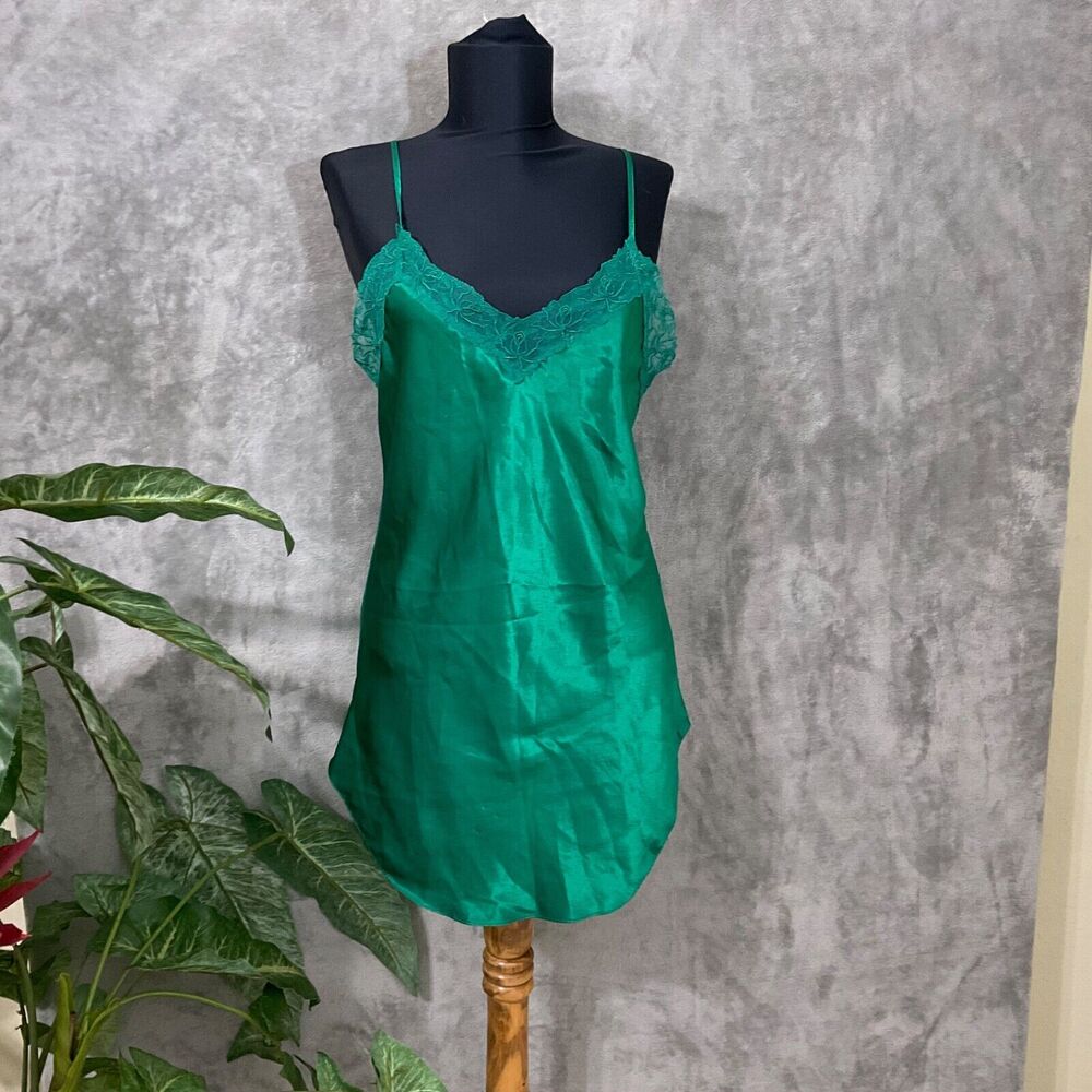 Victoria's Secret 90’s Y2K Gold Label Emerald Green Satin Slip Dress Size M lace
